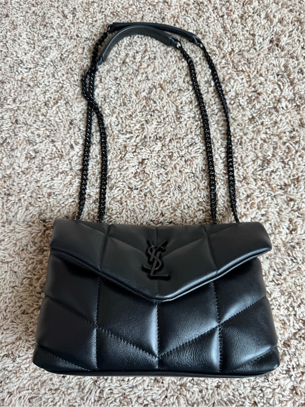New toy puffer bag. Adjustable chain straps. - Picture 12 of 14